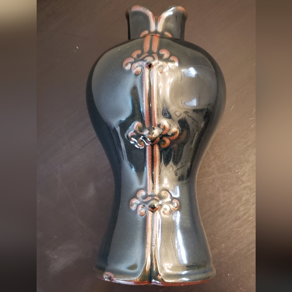 Eclectic Black & Gold 4 Button Collared Jacket Ceramic Vase - Picture 5 of 10